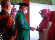 Wali Kota Kendari Salurkan Bantuan Penguatan Modal UMKM di Nambo