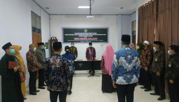 Lantik Empat Pejabat Analis Fungsional, Berikut Pesan Kakanwil Kemenag Sultra