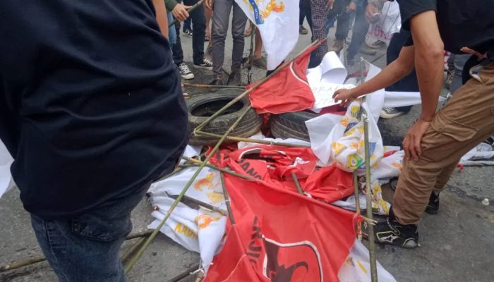 PDIP Respons Pembakaran Bendera Saat Demo Tolak Munas Kadin di Kendari