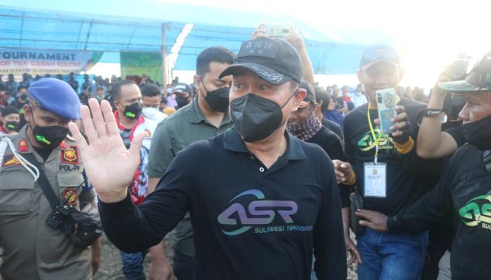 Hadiri Giat Balap Motor Di Kolaka Timur, ASR Disambut Ribuan Warga