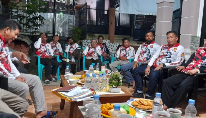 Gelar NGOPI BARENG, Gerindra Kendari Siap Tangani Keluhan Warga Mandonga Terkait Kerusakan Jalan