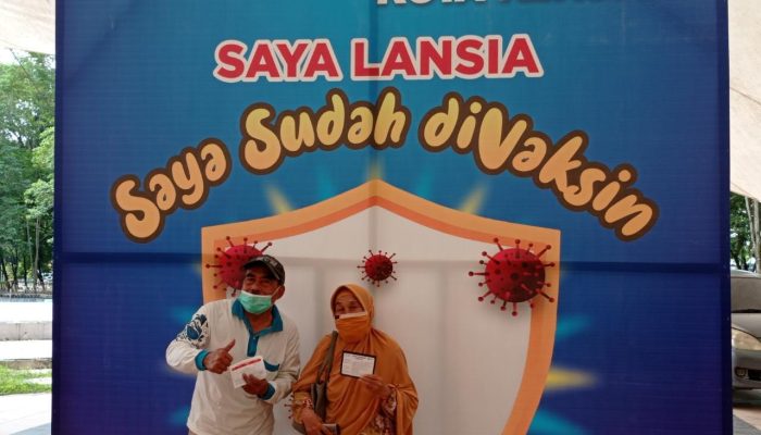 Sertifikat Vaksinasi Covid-19 Diusul Jadi Syarat Perjalanan Keluar Daerah