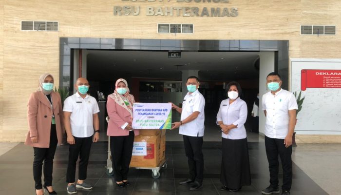BPJAMSOSTEK Serahkan Bantuan APD kepada Dua Rumah Sakit Pemerintah di Kendari