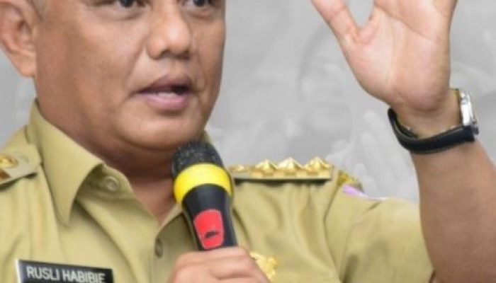 Gubernur Gorontalo dan istrinya Positif Tertular COVID-19