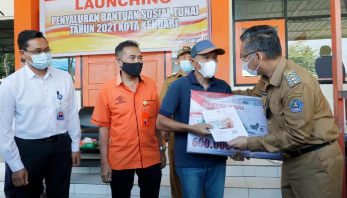 Walikota Kendari Launching Penyaluran BST RP9 Miliar Untuk 13.932 KPM