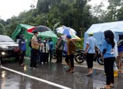 Ketua PKK Kendari Sambangi Warga Lepolepo yang Mengungsi Akibat Banjir