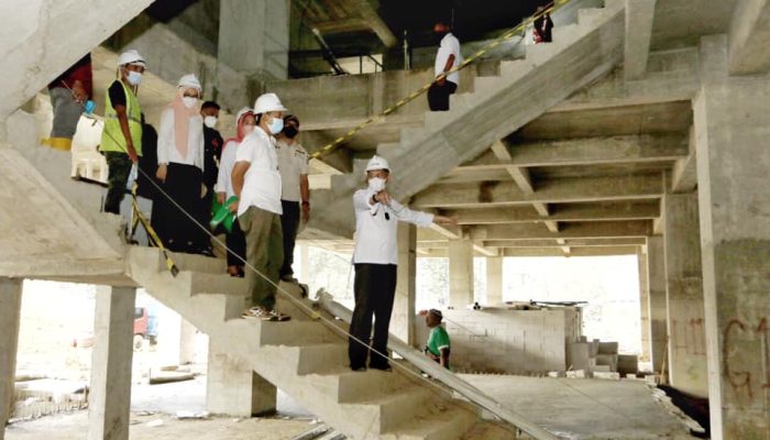 Sulkarnain Tinjau Progres Pembangunan Gedung baru Kantor walikota Kendari