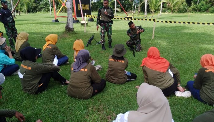 FORKOM Alumni SMANSA 90′ Gelar Outbound Bela Negara di Yonif 725/Wrg