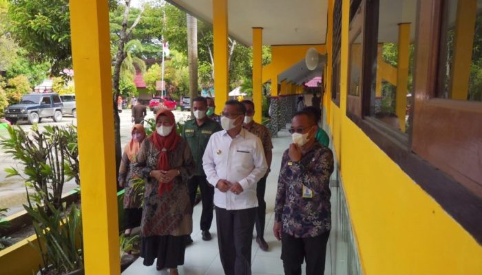 Wali Kota Tinjau Progres Rehabilitas Sejumlah Sekolah di Kendari