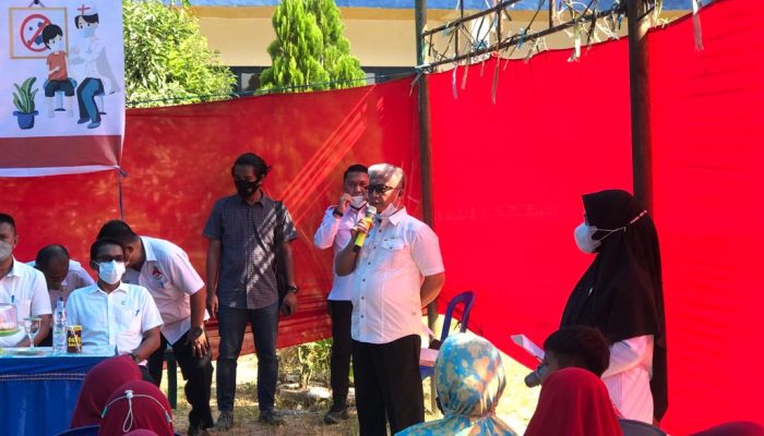 Pj Bupati Koltim Hadiri Giat Vaksinasi Anak Usia 6-11 Tahun di SDN 1 Tirawuta