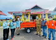 PT Vale Serahkan Bantuan Motor Sampah ke Masyarakat Bohomakmur