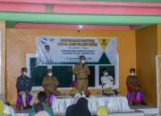 Wali Kota Kendari Serahkan Bantuan Modal kepada 48 Pelaku UMKM di Puuwatu