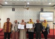 Lindungi Mahasiswa KKN, Universitas Mandala Waluya Teken MoU dengan BPJamsostek Sultra