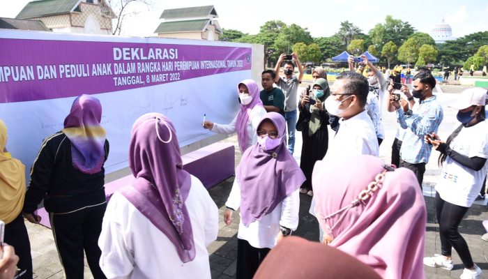 Pemkot Kendari Deklarasi Ramah Perempuan dan Peduli Anak di Momentum Hari Perempuan se-Dunia