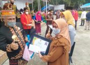 Peringati HUT ke-62 Konawe, Bupati Berikan Penghargaan ASN Berdedikasi Tinggi