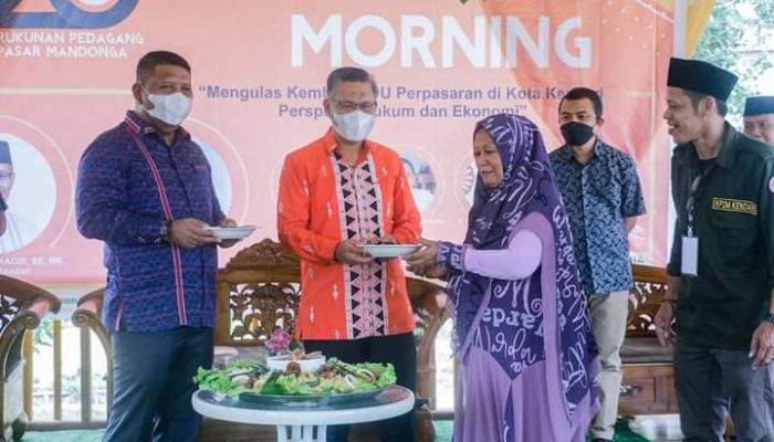 Atasi Persoalan Pasar Basah Mandonga, Pemkot Kendari Bentuk Tim Evaluasi