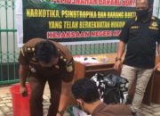 Kejari Kendari Musnahkan BB Narkoba 1,2 KG