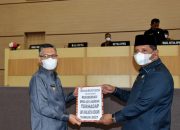 DPRD Kendari Serahkan Rekomendasi Dewan Terhadap LKPJ Wali Kota 2021