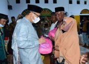 Safari Ramadhan di Alolama, Wali Kota Kendari Salurkan 50 Paket Sembako