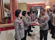 Juara Umum Beladiri Polri 2022, Kapolda Sultra Beri Penghargaan Kepada 12 Personelnya