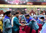 Pemkot Kendari Lepas Secara Resmi Keberangkatan 295 Calon Jamaah Haji