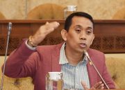 Anggota DPR RI Mempertanyakan Kenaikan Harga BBM saat Minyak Dunia Turun