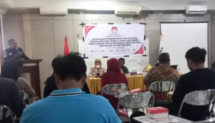 KPU Konsel Lakukan Sosialisasi Pendaftaran PPK dan PPS melalui Aplikasi SIAKBA