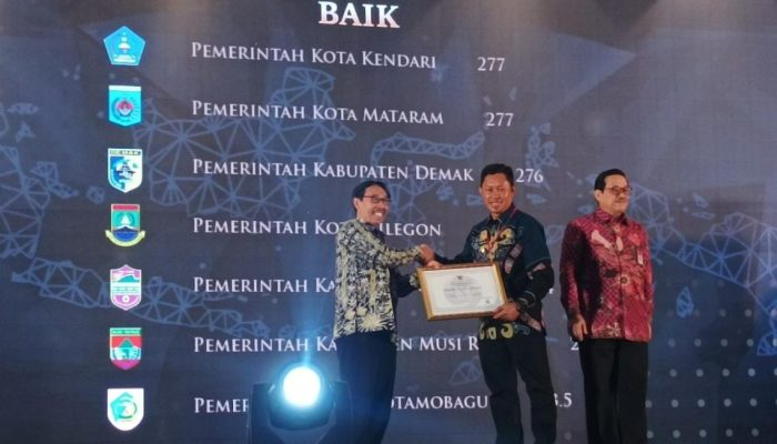 Pemkot Kendari Raih Penghargaan Anugerah Meritokrasi ASN 2022 Kategori Baik dari KASN