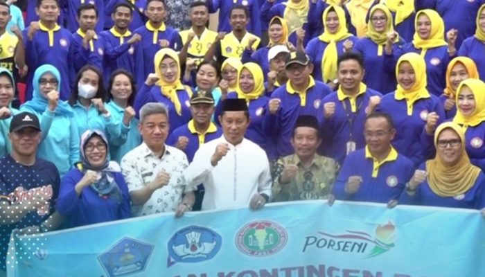 861 Kontingen PGRI Kota Kendari Resmi Dilepas Ikuti Porseni Tingkat Sultra