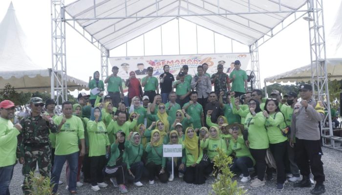 Momen HUT Kecamatan Puuwatu ke-16, Pj Walkot Kendari Minta Warga Perangi Sampah