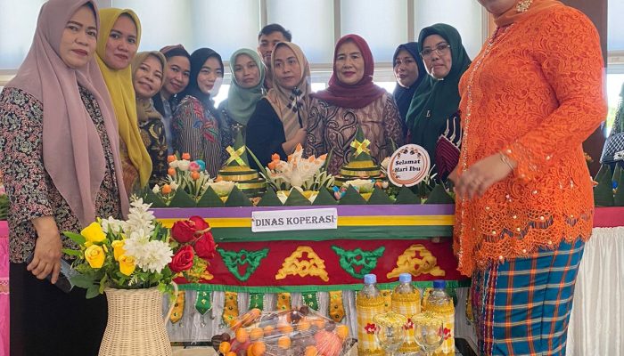 Dinas Koperasi dan UMKM Konsel Raih Juara Dua Lomba Menghias Nasi Tumpeng