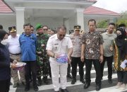 Pj Bupati Bombana Launching 4 Unit Mobil Angkutan Kota