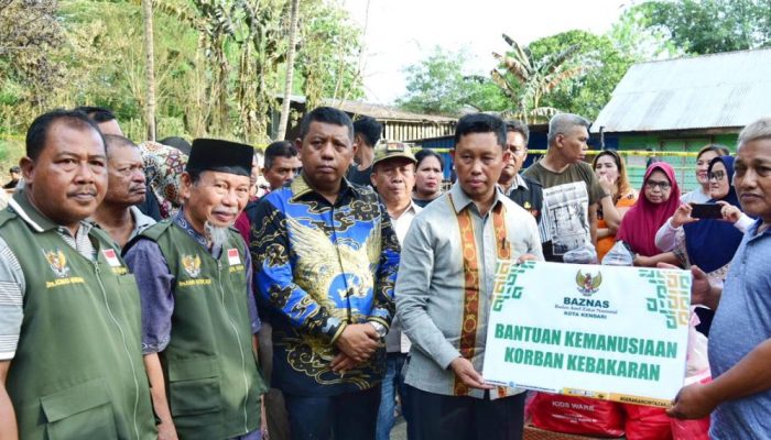 Korban Kebakaran di Kecamatan Mandonga Dapat Bantuan dari Pemkot Kendari dan Baznas