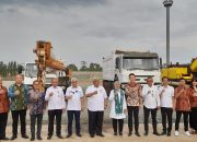 VDNI dan OSS Serahkan Bantuan Tujuh Jenis Alat Berat kepada BPVP Sultra