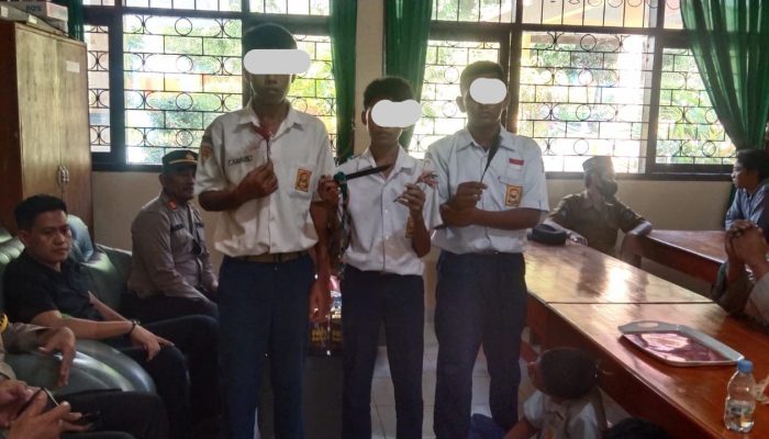 Polisi Temukan Pelajar SMP di Kendari Bawa Busur dan Badik ke Sekolah