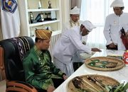 Lestarikan Budaya, Peresmian Kantor Balai Kota Kendari Dengan Prosesi Adat Mo’oli