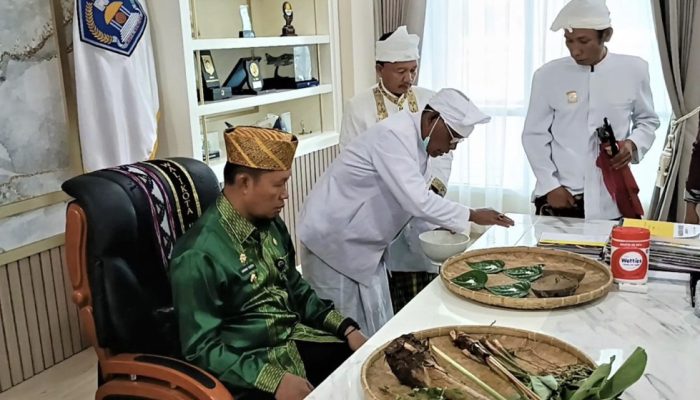 Lestarikan Budaya, Peresmian Kantor Balai Kota Kendari Dengan Prosesi Adat Mo’oli