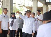 Bupati Konsel Tinjau Proyek Pembangunan Pasar Moderen dan Rice Milling Unit