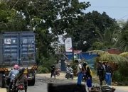 Gegara Injak Ranting, Dua Pelajar SMK Kesehatan di Kendari Tewas Terlindas Truk Kontainer