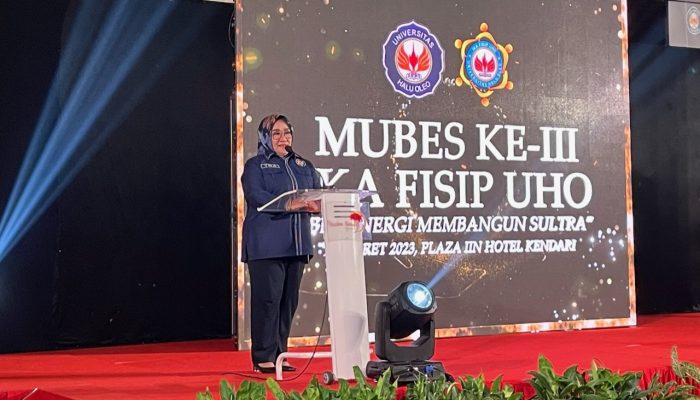 Tina Nur Alam Terpilih Secara Aklamasi sebagai Ketum IKA Fisip UHO