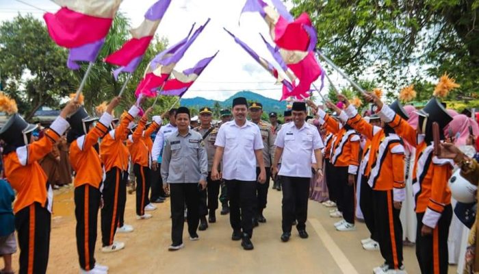 Masyarakat Meriahkan Karnaval Ta’aruf Pembukaan STQH ke 3 Kolaka Timur