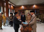Sekprov Asrun Lio Lantik Pejabat Fungsional Lingkup Pemprov Sultra