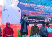 Lukman Abunawas Tinjau Langsung Bakti Sosial Program Sultra Sehat di Bombana