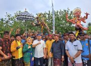Bupati Koltim dan Istri Turut Ramaikan Pawai Ogoh-Ogoh