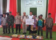 Kunker ke PT Antam UBPN Konawe Utara, Dirut dan Aster TNI Salurkan Bantuan 15 Ton Beras Empat Desa Ring 1