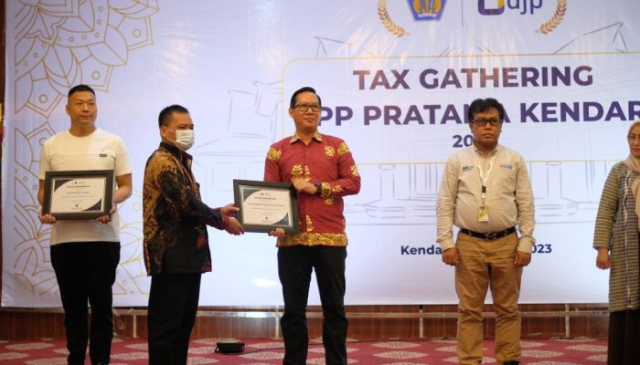 Jadi Entitas Pembayar Pajak Terbesar, Bank Sultra Diganjar Penghargaan oleh KPP Kendari