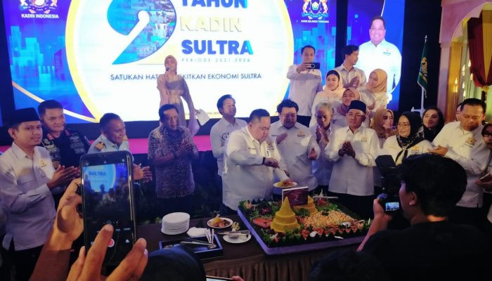 Berbagi Keberkahan pada HUT ke-2, Kadin Sultra  Bukber Bersama Ratusan Santri