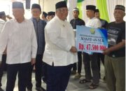 Gubernur Sultra, Serahkan Bantuan Dana Hibah Masjid di Kolaka Utara