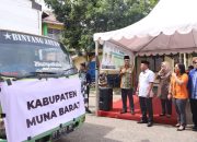 Sekda Sultra Lepas Penyaluran Bantuan Beras Untuk 225.516 KPM