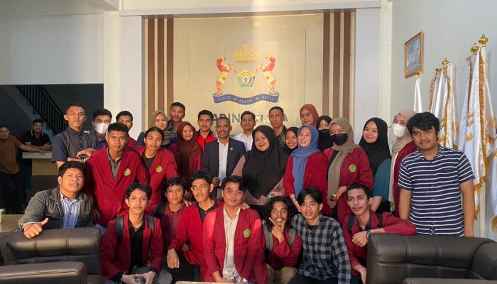 Kadin Sultra Beri Kuliah Umum Hukum Perdagangan Internasional ke Mahasiswa UMK Kendari